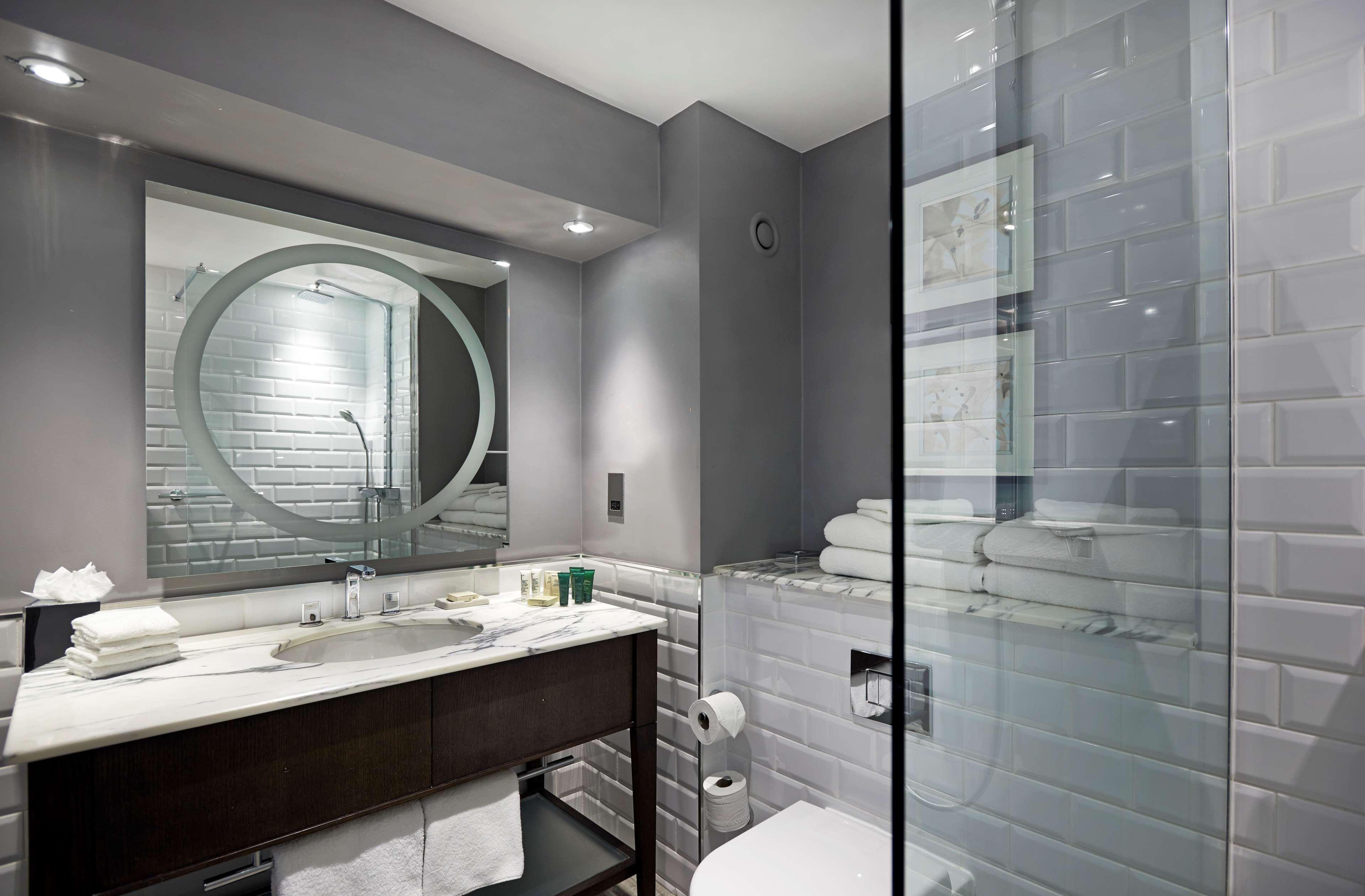 Doubletree By Hilton St. Anne's Manor Hotel 4*