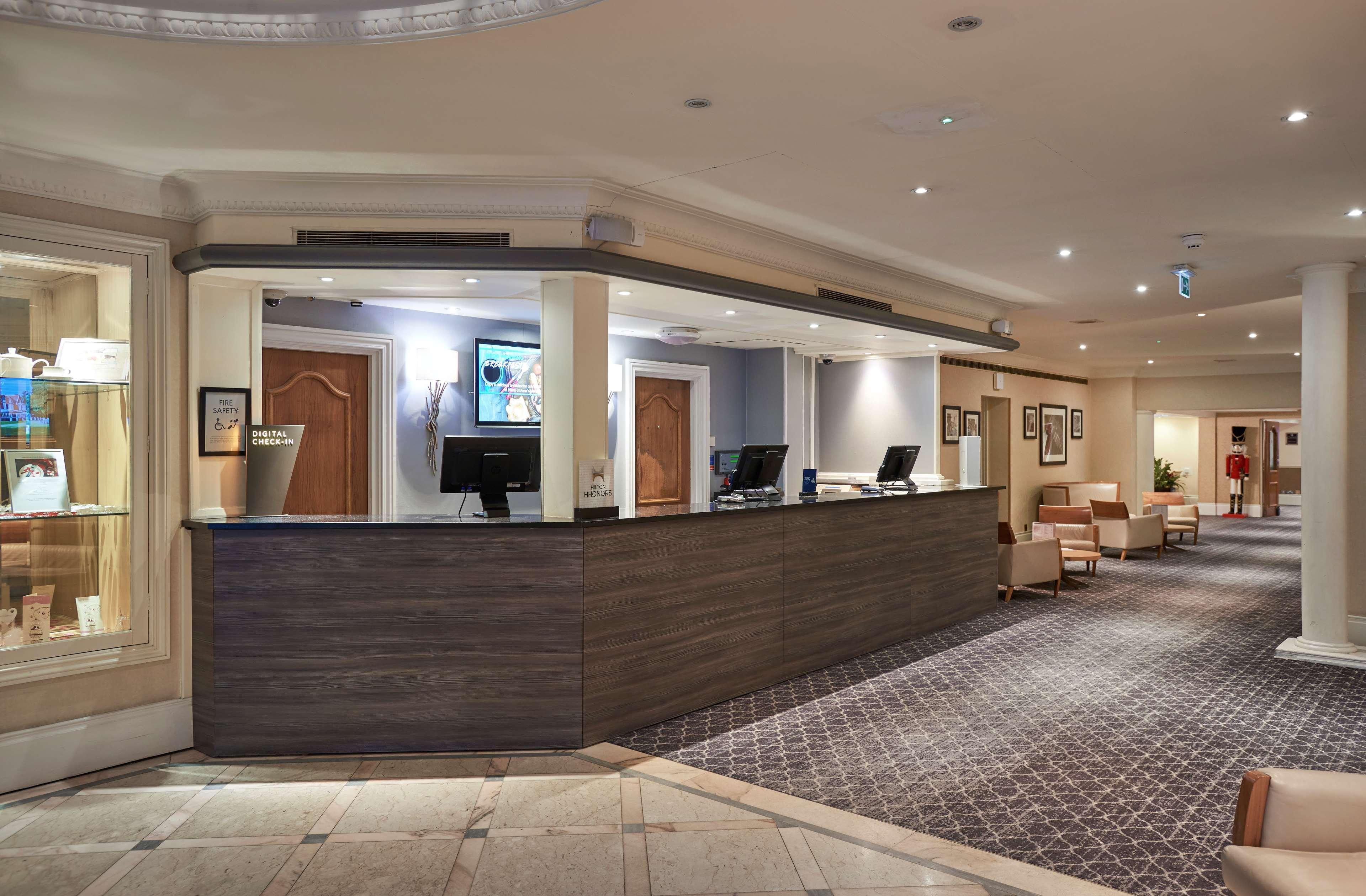 Doubletree By Hilton St. Anne's Manor Hotel