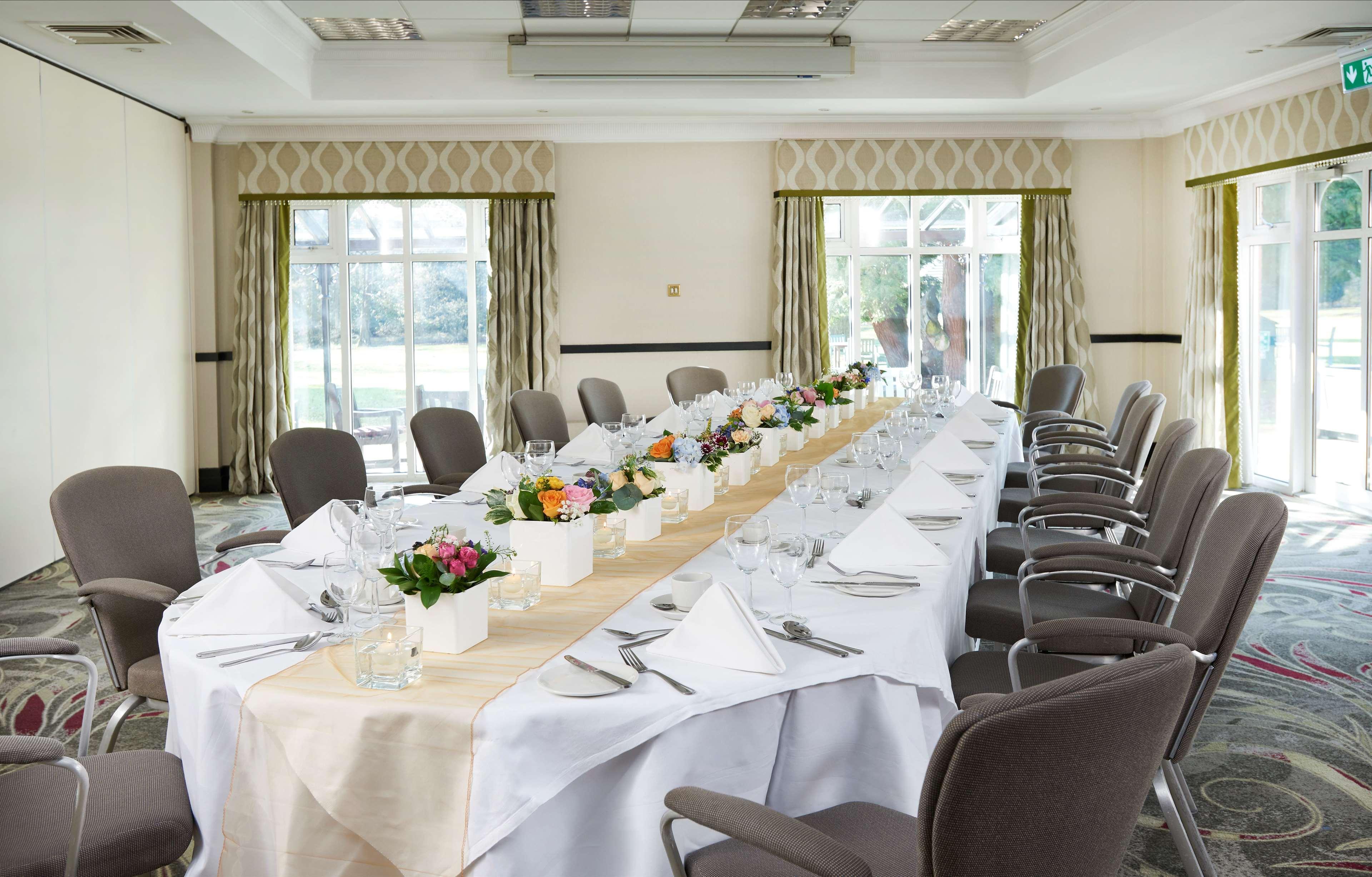 Doubletree By Hilton St. Anne's Manor Bracknell