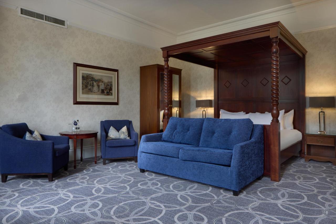 Doubletree By Hilton St. Anne's Manor Bracknell