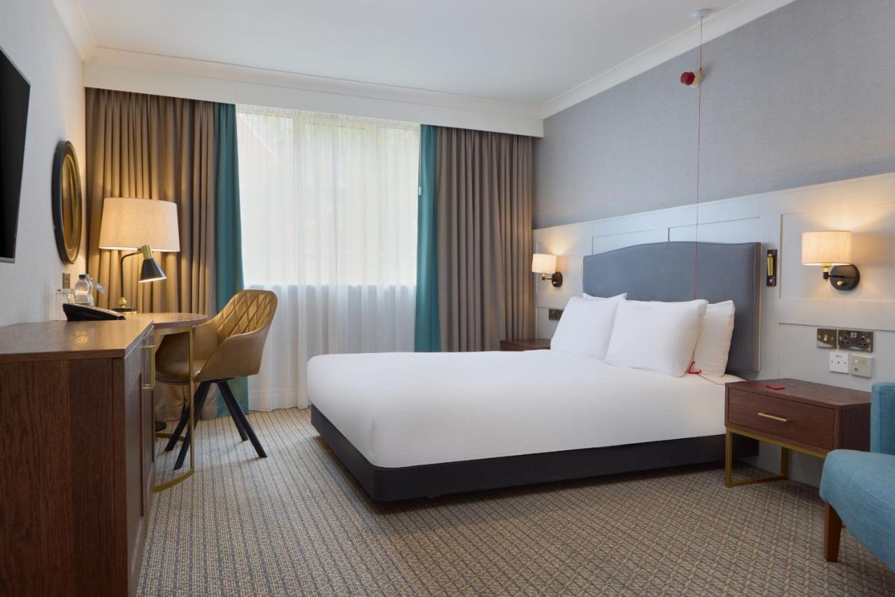 Doubletree By Hilton St. Anne's Manor Bracknell