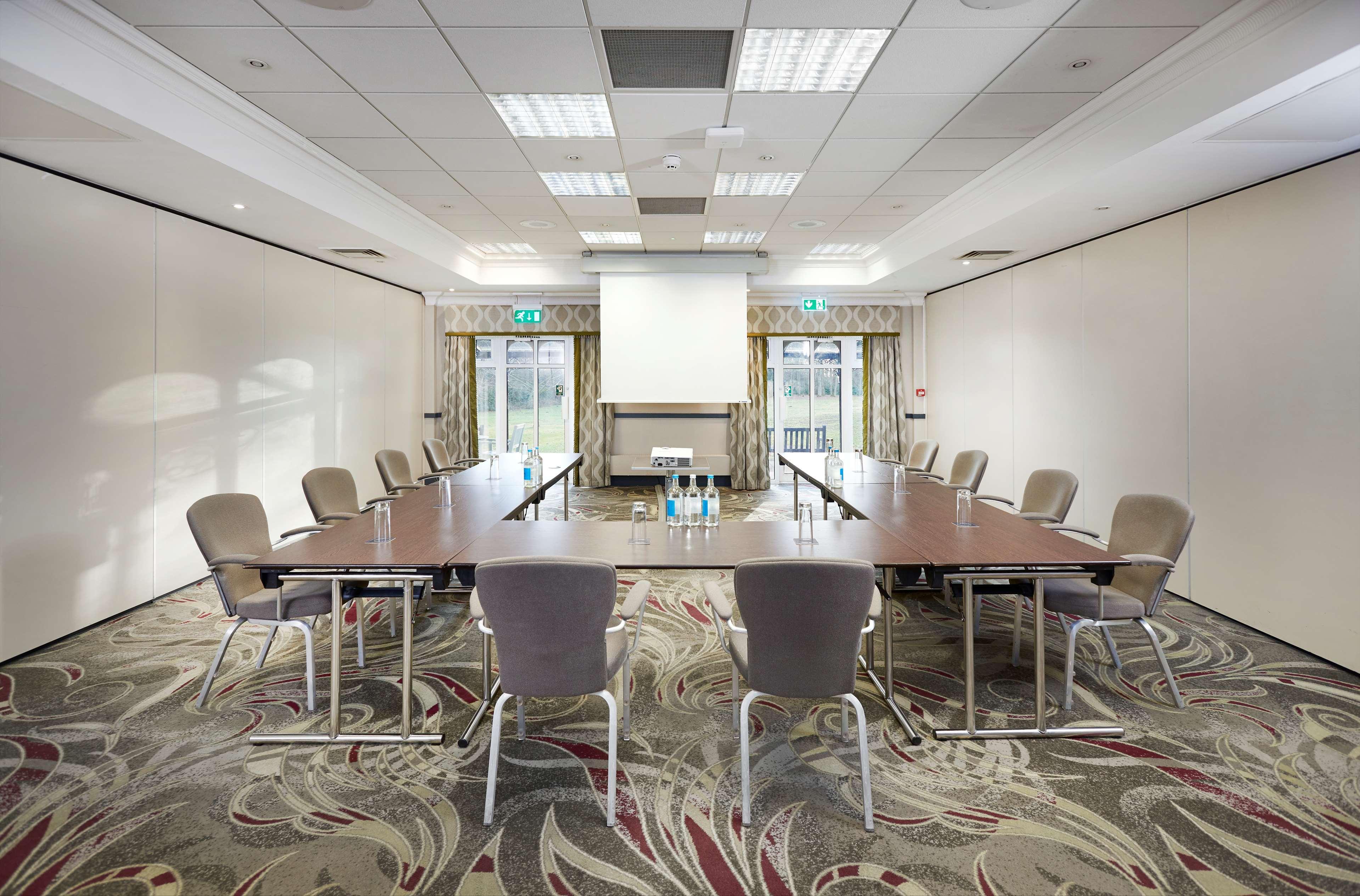 Doubletree By Hilton St. Anne's Manor Hotel 4*