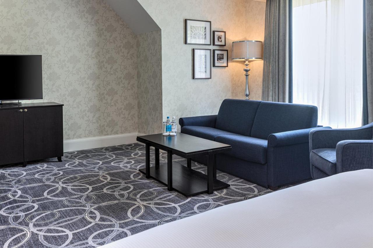 Doubletree By Hilton St. Anne's Manor Bracknell