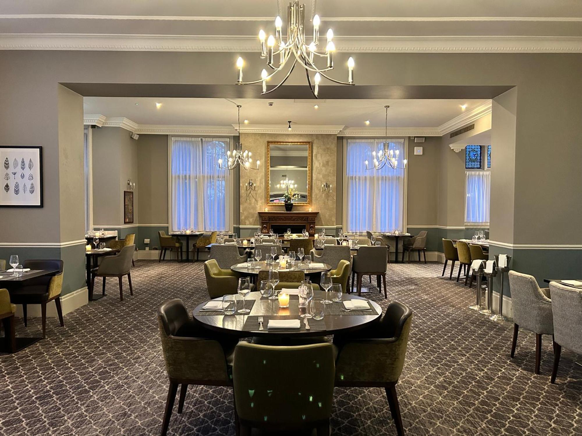 Doubletree By Hilton St. Anne's Manor Bracknell